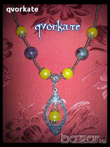 Колие с висулка, снимка 2 - Колиета, медальони, синджири - 10356979