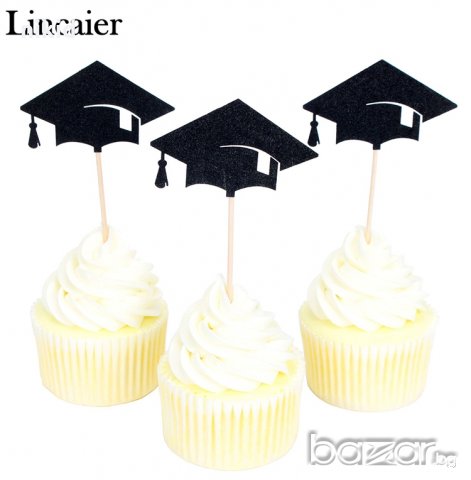 Дипломиране завършване 5 бр абитуриентска шапка тога топер топери клечки за мъфини украса декор