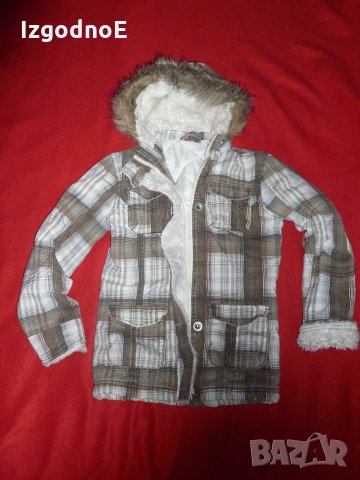 152 размер яке с пух на качулката, снимка 1