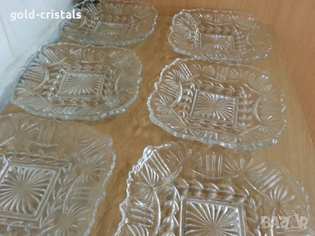 кристални чинии чинийки , снимка 1 - Антикварни и старинни предмети - 25517021