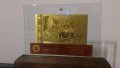 Сувенири 50 златни лева банкноти в стъклена поставка и масивно дърво + Сертификат, снимка 5
