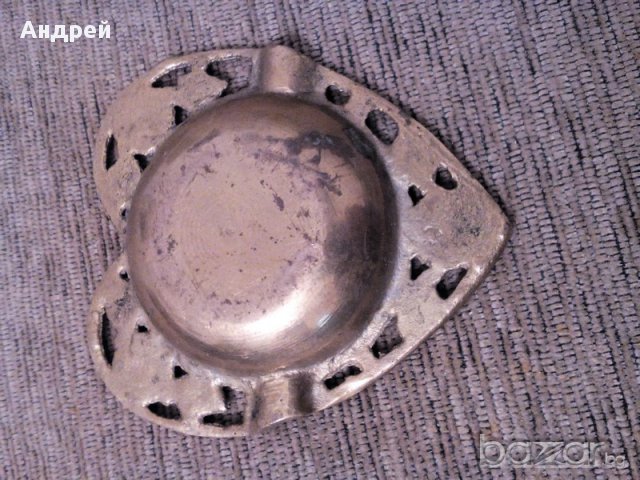 Бронзов пепелник, снимка 2 - Антикварни и старинни предмети - 17712669