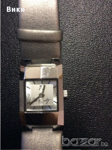 Оригинален часовник на Miss Sixty, снимка 2 - Дамски - 16900876
