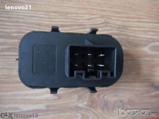 Бутон за ел. стъкла за Ford Focus, снимка 2 - Части - 11548047