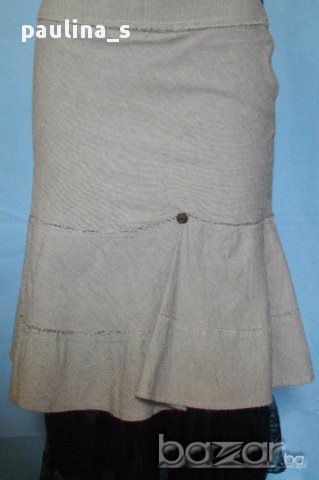 Дизйнерска дънкова пола с дантела  и изнищени краища / малък размер 