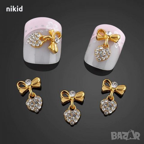 Златисто сърце с камъчета висулка на панделка бижу за нокти декорация украса за маникюр
