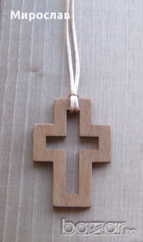 Дървен кръст прорязан, снимка 1 - Колиета, медальони, синджири - 17520653