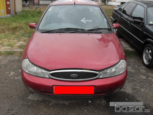 Продавам на части два броя Форд Мондео 2000 куб-131 коня и 2500 бензин / Ford Mondeo 