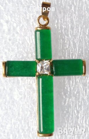 Позлатен кръст със зелен авантюрин