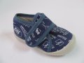 Текстилни обувки Беко, снимка 1 - Бебешки обувки - 15419317