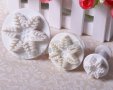 3 бр тънки снежинки снежинка пластмасови форми резци с бутало за фондан сладки украса тесто  , снимка 3