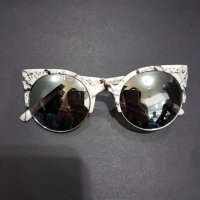 Слънчеви очила, снимка 1 - Слънчеви и диоптрични очила - 22840882