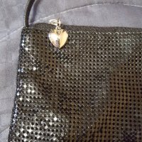Черна чантичка с дълга дръжка, снимка 1 - Чанти - 24882822