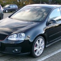 Предна броня за VW GOLF 5 GTI без халогени, снимка 2 - Аксесоари и консумативи - 23641608