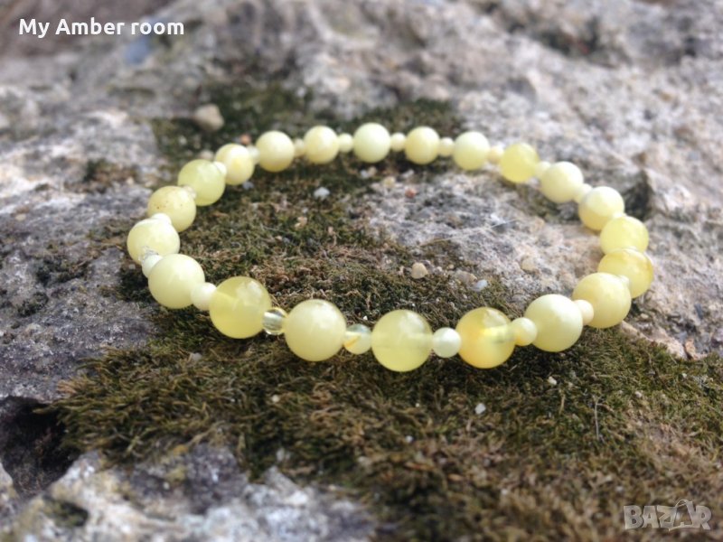 Гривна от кехлибар. , снимка 1