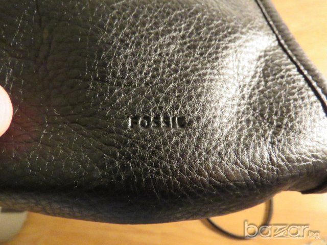 Малка дизайнеска чантичка FOSSIL с пискюли от естествена кожа , снимка 7 - Чанти - 20914624