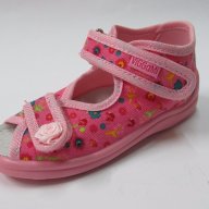Детски пантофки Vi-GGa-Mi розово цветчета, снимка 1 - Детски сандали и чехли - 18396069