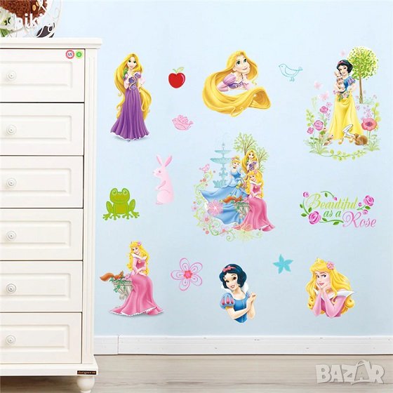 2 вид Малък лист с принцеси Снежанка Белл Рапунцел Аврора Пепеляшка стикер за стена и мебел, снимка 1