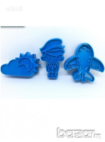 Самолет облак пилот полицай 3 пластмасови релефни резци форми за сладки бисквитки фондан форма резец, снимка 2 - Форми - 21035970