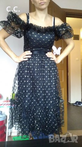 Ефектна рокля,размер М, цена 15 лв