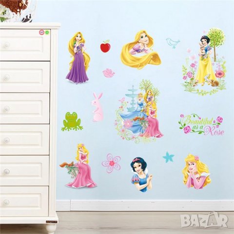 2 вид Малък лист с принцеси Снежанка Белл Рапунцел Аврора Пепеляшка стикер за стена и мебел, снимка 1 - Други - 24569051