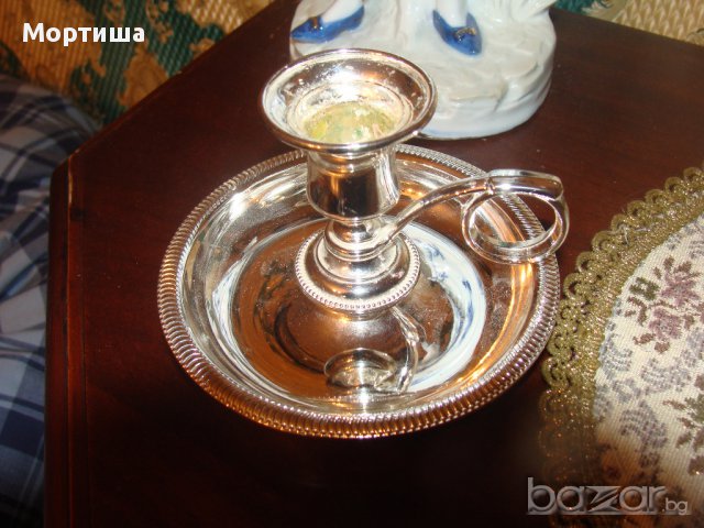  Масивно посребрен свещник