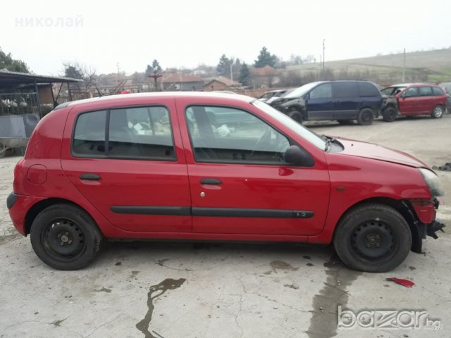 Рено Clio 2003 година, снимка 2 - Автомобили и джипове - 20690670