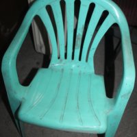 Детско пластмасово столче, снимка 1 - Столове - 25399169