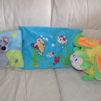 Три плюшени възглавници, снимка 1 - Плюшени играчки - 24533706