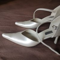 Елегантни обувки, снимка 2 - Дамски обувки на ток - 22341923