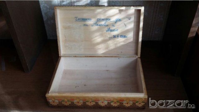 Дървена кутия голяма за бижута стара, снимка 2 - Антикварни и старинни предмети - 16384411