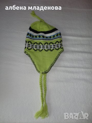 зелена шапка тип ушанка, снимка 1