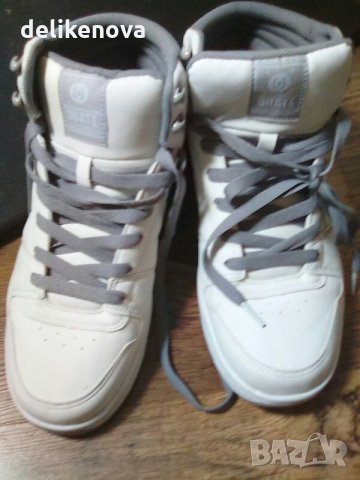  Cropp. Size 42 Скейтърски, Хип хоп стил