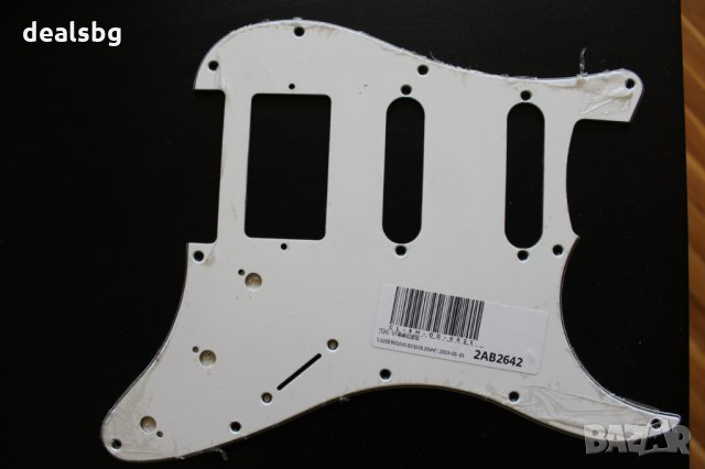 Нов HSS трипластов пикгард за Фендер Стратокастер/Fender Strat, снимка 1 - Китари - 25657207