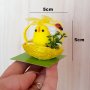 Мини декоративна фигура пиленце в кошничка с калинка украса за Великден 5см, снимка 3