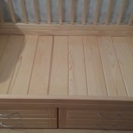 Детско дървено креватче, снимка 2 - Бебешки легла и матраци - 13697839