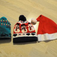 Две зимни шапки + една коледна, снимка 1 - Шапки, шалове и ръкавици - 16759173