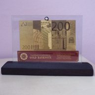 Сувенирни 200 евро златни банкноти в стъклена поставка и масивно дърво + сертификат, снимка 2 - Подаръци за юбилей - 10034067