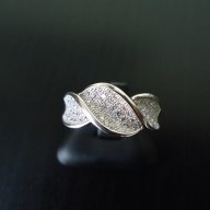 Дамски сребърен пръстен с бели цирконий, снимка 3 - Пръстени - 13059458