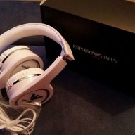 нови бели слушалки Emporio Armani оригинал, снимка 9 - Слушалки и портативни колонки - 15884618