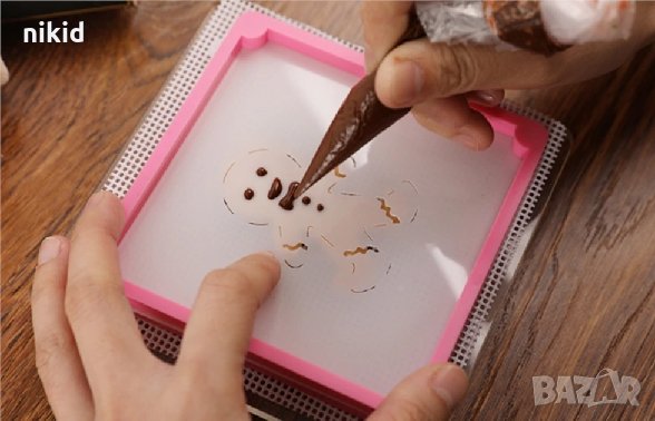 Фиксираща рамка държач за стенсил и за декориране и работа с роял айсинг украса на сладки бисквитки, снимка 1
