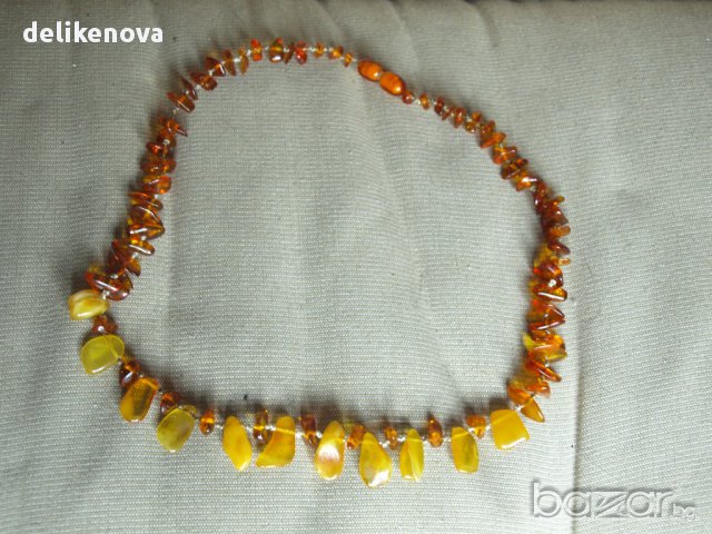 Две бижута с естествен кехлибар., снимка 3 - Колиета, медальони, синджири - 16530686