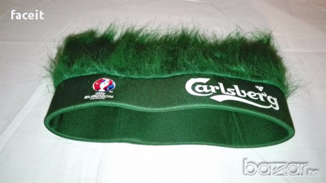 Фенска шапка-коса Carlsberg от Евро 2016 - Франция, снимка 2 - Шапки - 16292994