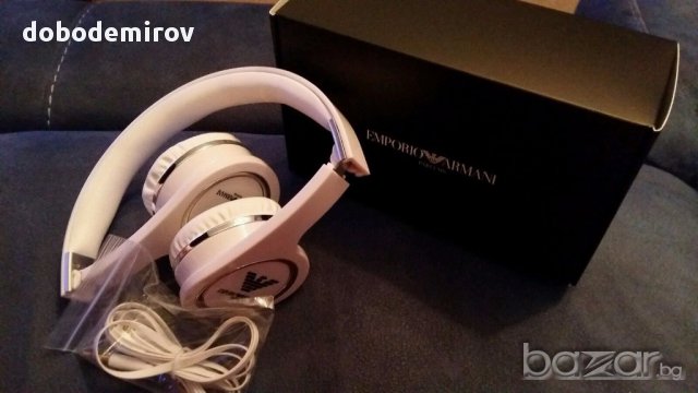 нови бели слушалки Emporio Armani оригинал, снимка 9 - Слушалки и портативни колонки - 15884618
