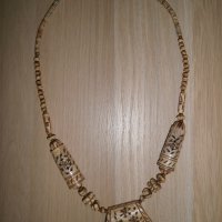 Колие от камилска кост в гръндж стил, снимка 1 - Колиета, медальони, синджири - 23510856