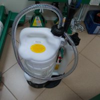Пневматична система за масло и флуиди 10 литра, снимка 1 - Други инструменти - 22843119