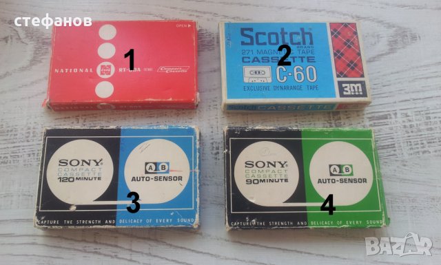 Аудио касети с картонени кутийки за колекция