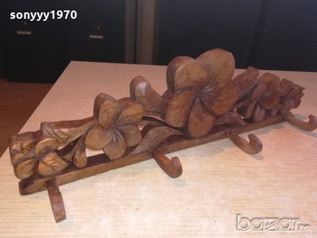 дървена закачалка с дърворезба-внос швеицария-42х13х8см, снимка 6 - Колекции - 20971433