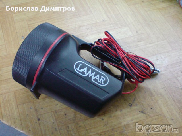 Продавам led фенер / подвижна лампа за кола 12 V 