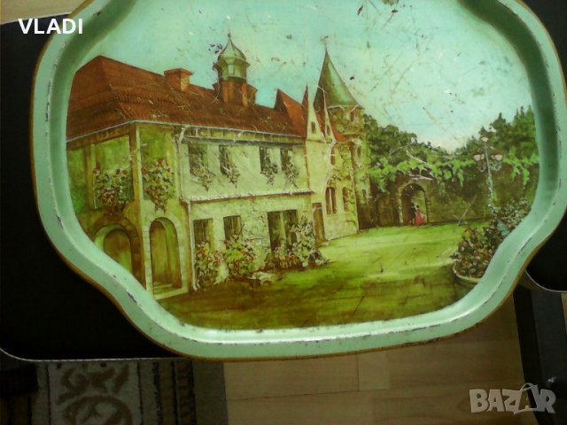 Поднос Замък